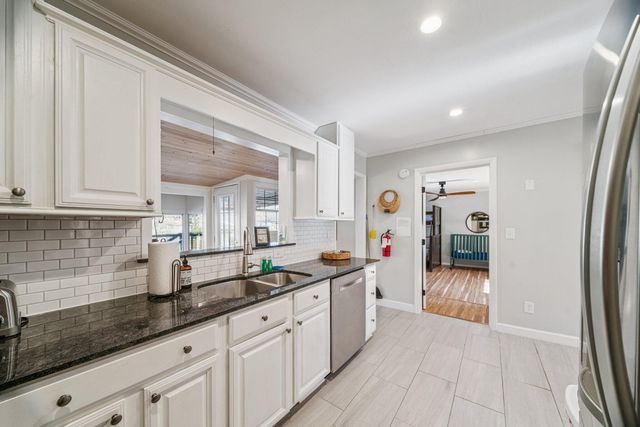 364 Morrow Drive, Eucha, OK 74342