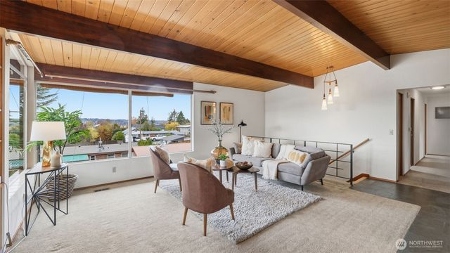 1401 Lincoln Avenue NE, Renton, WA 98056