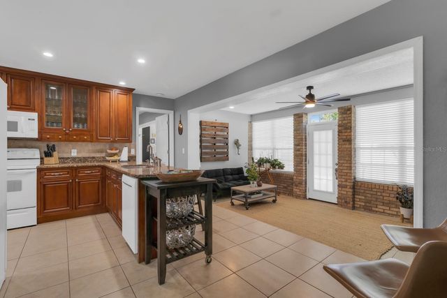 3725 ROSE OF SHARON DRIVE, Orlando, FL 32808