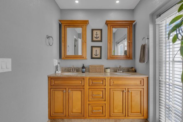 3725 ROSE OF SHARON DRIVE, Orlando, FL 32808