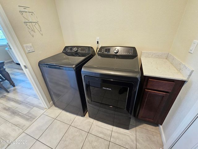 6565 Angels Orchard Drive, Sparks, NV 89436