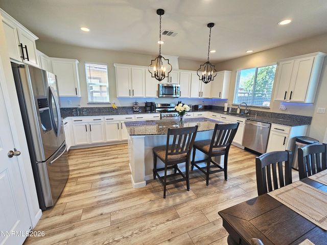6565 Angels Orchard Drive, Sparks, NV 89436