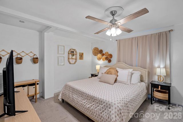 4314 Oak Forest Drive, Charlotte, NC 28215