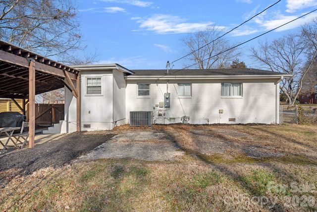 4314 Oak Forest Drive, Charlotte, NC 28215