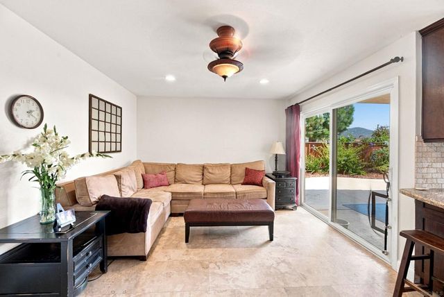 12579 Cresta Pl, San Diego, CA 92128