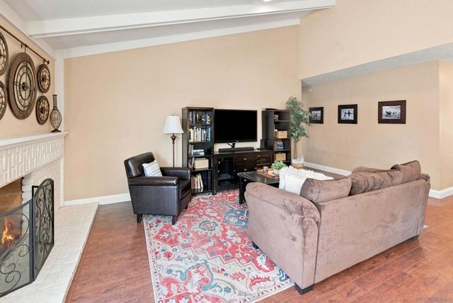 12579 Cresta Pl, San Diego, CA 92128