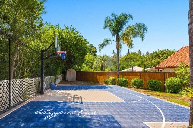 12579 Cresta Pl, San Diego, CA 92128