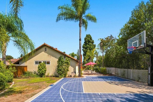12579 Cresta Pl, San Diego, CA 92128
