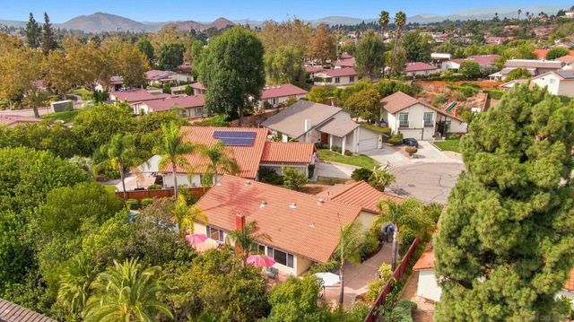 12579 Cresta Pl, San Diego, CA 92128
