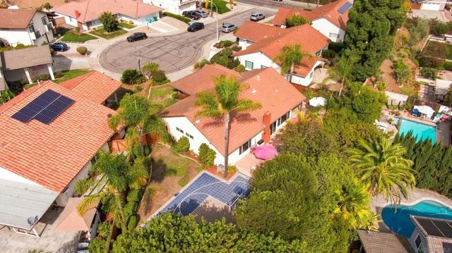 12579 Cresta Pl, San Diego, CA 92128