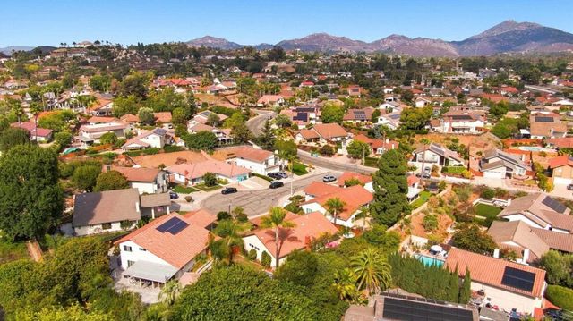 12579 Cresta Pl, San Diego, CA 92128