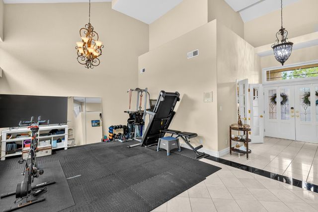 1670 Tahoe Cir, Tracy, CA 95376