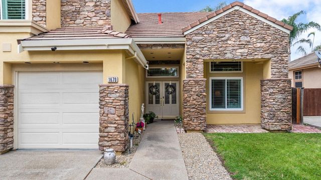 1670 Tahoe Cir, Tracy, CA 95376