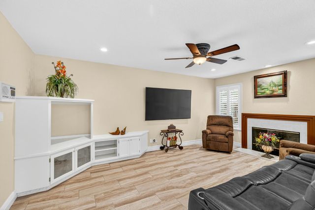 1670 Tahoe Cir, Tracy, CA 95376