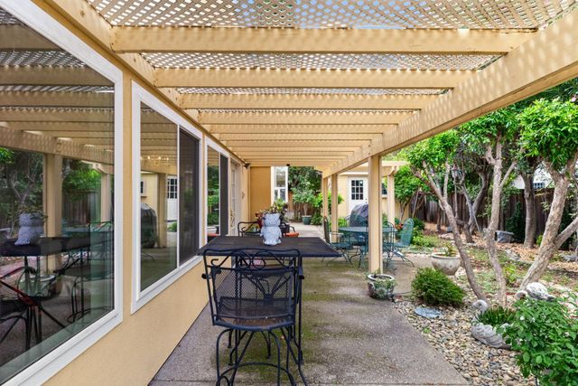 1670 Tahoe Cir, Tracy, CA 95376