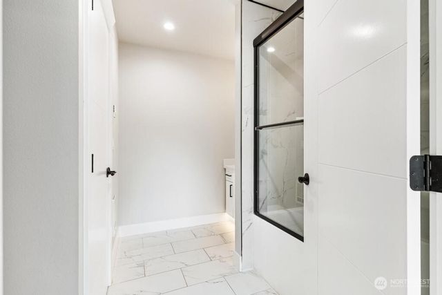 1837 Barrington Lane, Burlington, WA 98233