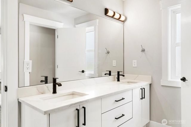 1837 Barrington Lane, Burlington, WA 98233