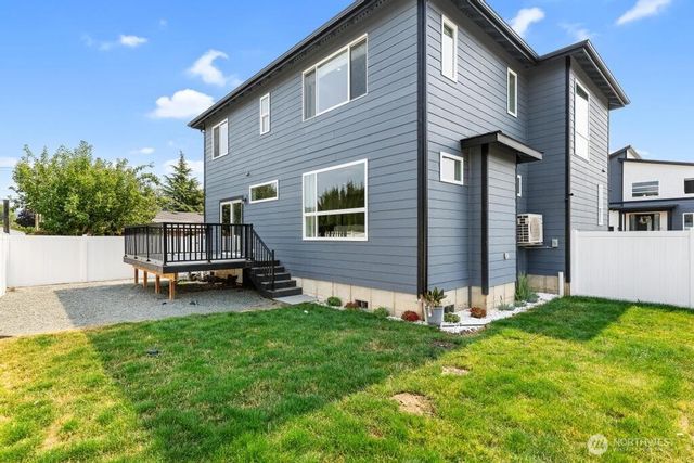 1837 Barrington Lane, Burlington, WA 98233