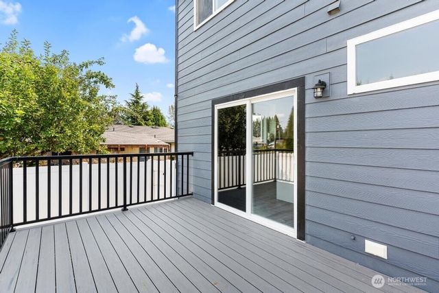 1837 Barrington Lane, Burlington, WA 98233