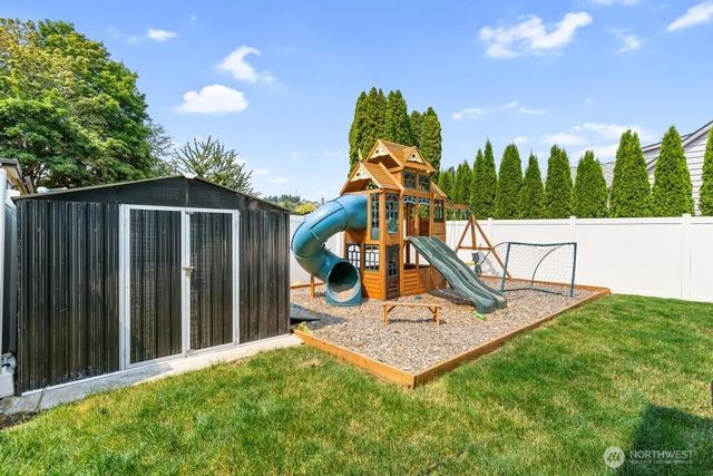 1837 Barrington Lane, Burlington, WA 98233