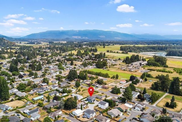1837 Barrington Lane, Burlington, WA 98233
