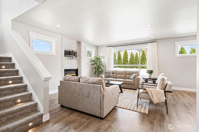 1837 Barrington Lane, Burlington, WA 98233