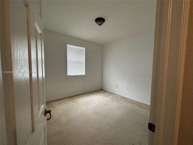 16602 SW 78th Ter, Miami, FL 33193