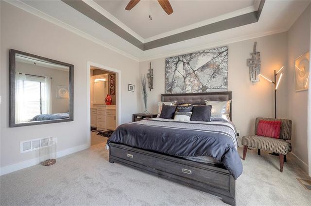 2713 W Concord Drive, Olathe, KS 66061