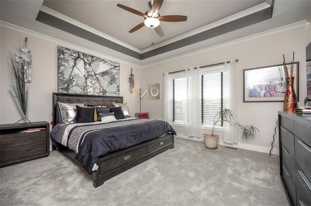 2713 W Concord Drive, Olathe, KS 66061