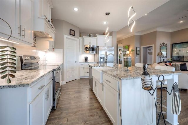 2713 W Concord Drive, Olathe, KS 66061