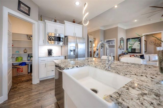 2713 W Concord Drive, Olathe, KS 66061