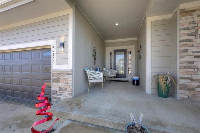 2713 W Concord Drive, Olathe, KS 66061