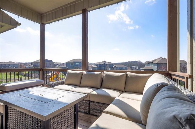 2713 W Concord Drive, Olathe, KS 66061