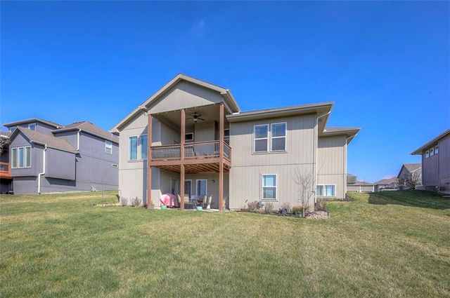 2713 W Concord Drive, Olathe, KS 66061