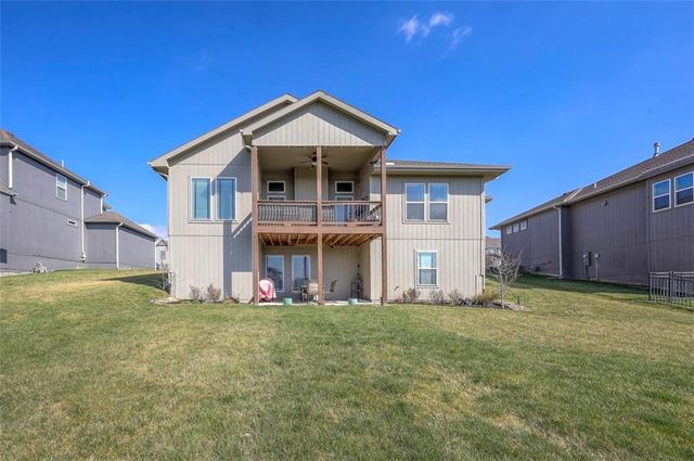 2713 W Concord Drive, Olathe, KS 66061