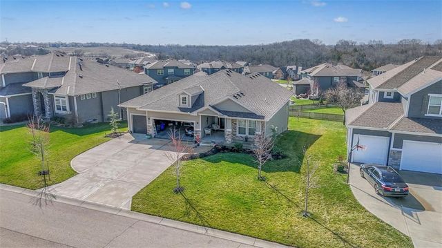 2713 W Concord Drive, Olathe, KS 66061