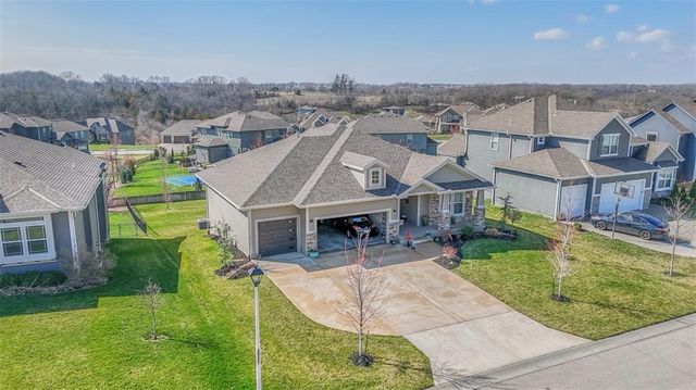 2713 W Concord Drive, Olathe, KS 66061