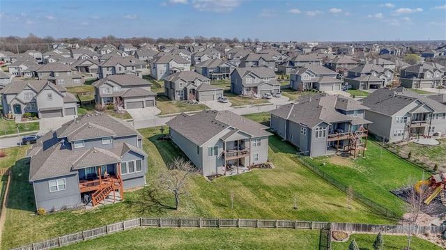 2713 W Concord Drive, Olathe, KS 66061