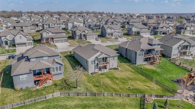 2713 W Concord Drive, Olathe, KS 66061