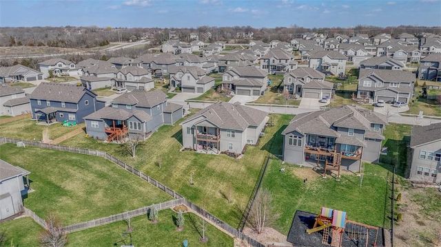 2713 W Concord Drive, Olathe, KS 66061