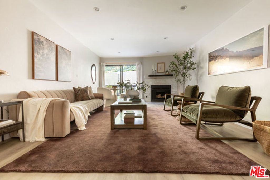 2018 Griffith Park Boulevard 109, Los Angeles, CA 90039