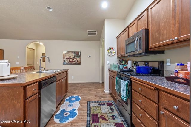 4647 W Magrath Dr, Coeur D'alene, ID 83815
