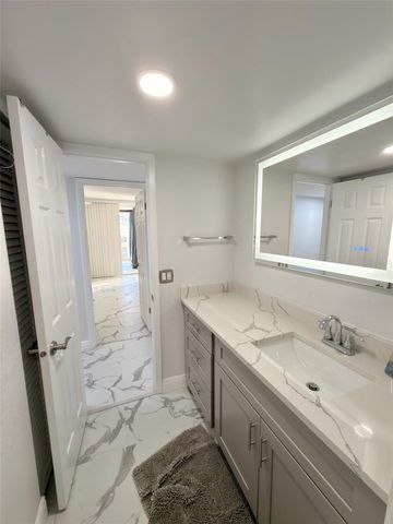 1380 GULF BOULEVARD 805, Clearwater, FL 33767