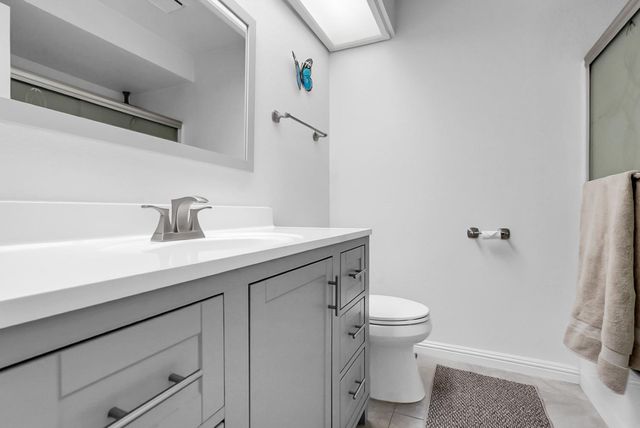 185 Tiffany Cir, Ripon, CA 95366