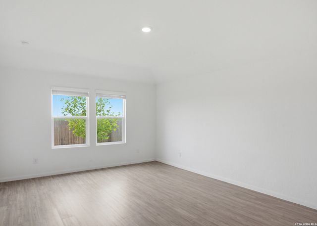 345 CORDOVA XING, Seguin, TX 78155