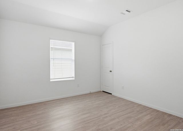 345 CORDOVA XING, Seguin, TX 78155