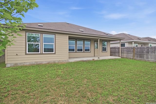 345 CORDOVA XING, Seguin, TX 78155