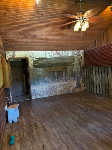 348 Holt Springs Rd Road, Marionville, MO 65705