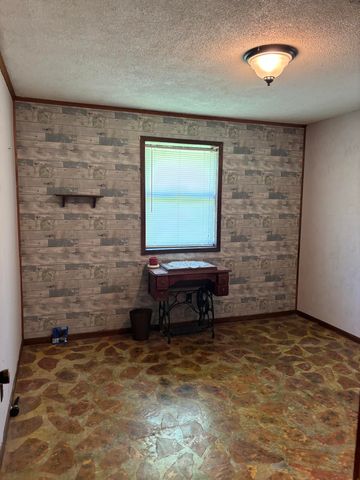 348 Holt Springs Rd Road, Marionville, MO 65705