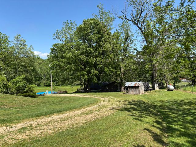 348 Holt Springs Rd Road, Marionville, MO 65705